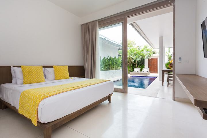 Room 3 of 48