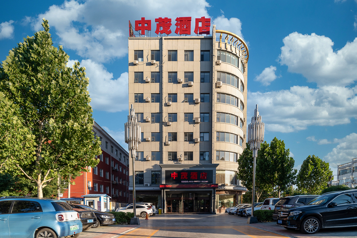 Hotel 7 of 42