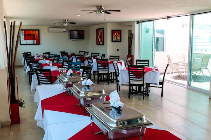 Dining Photos