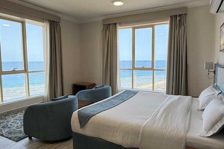 Room 7 of 42