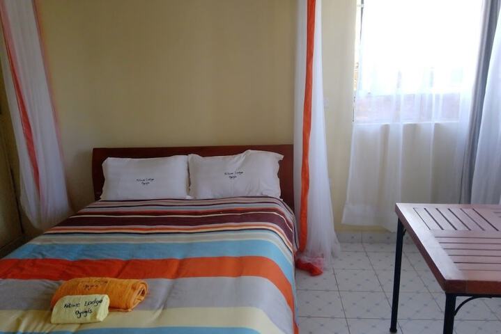 Room 8 of 22