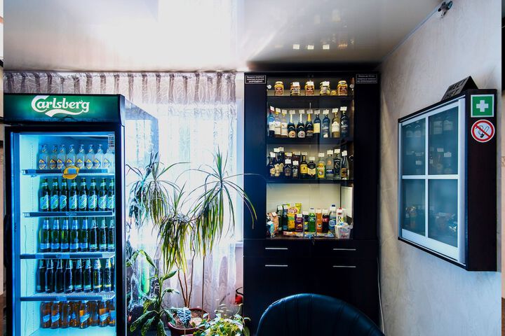 Lounge 47 of 57