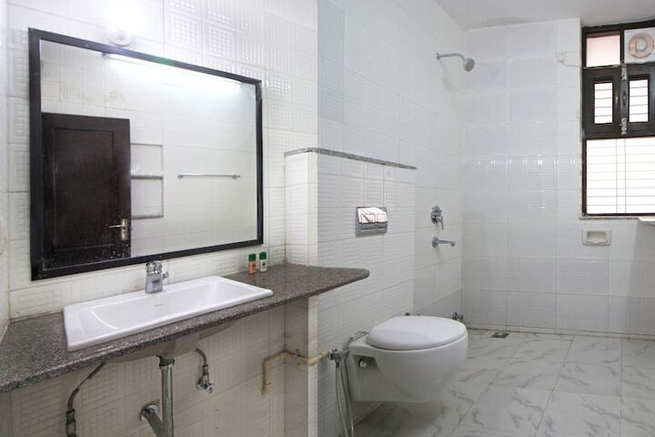 Room 14 of 14