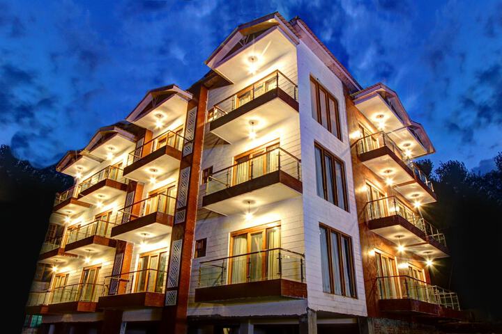 Hotel 74 of 76