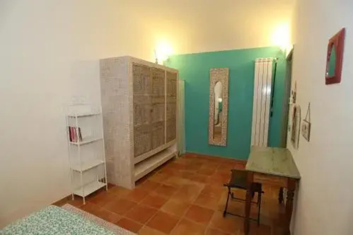 Room 4 of 5