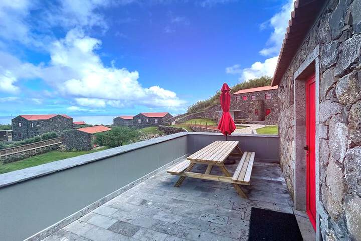 Terrace/Patio 100 of 143