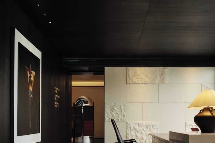 Hotel Interior 4 of 24