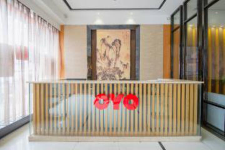 Taihua Business Hotel