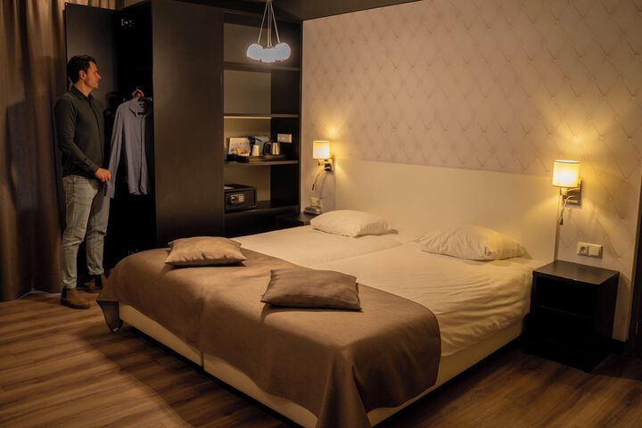 Room 31 of 63