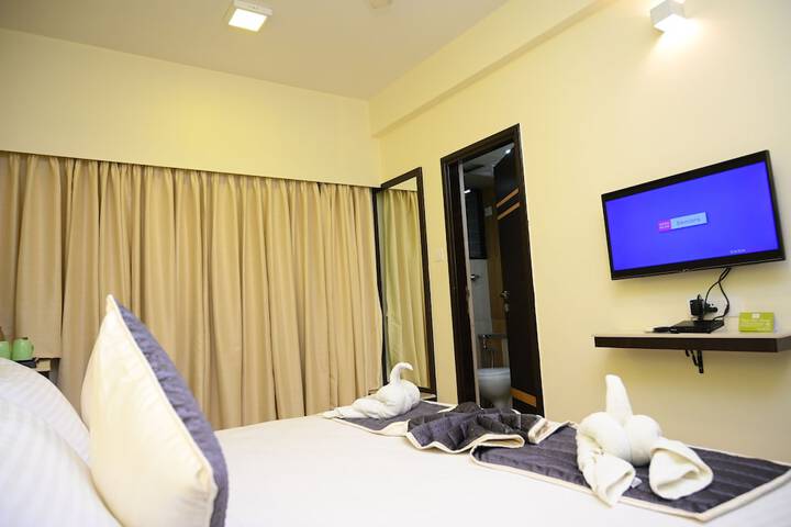 Room 8 of 23