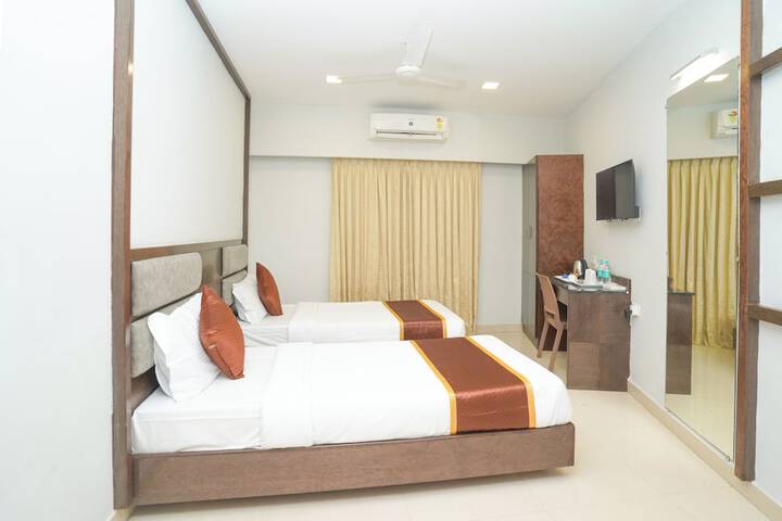 Room 14 of 35