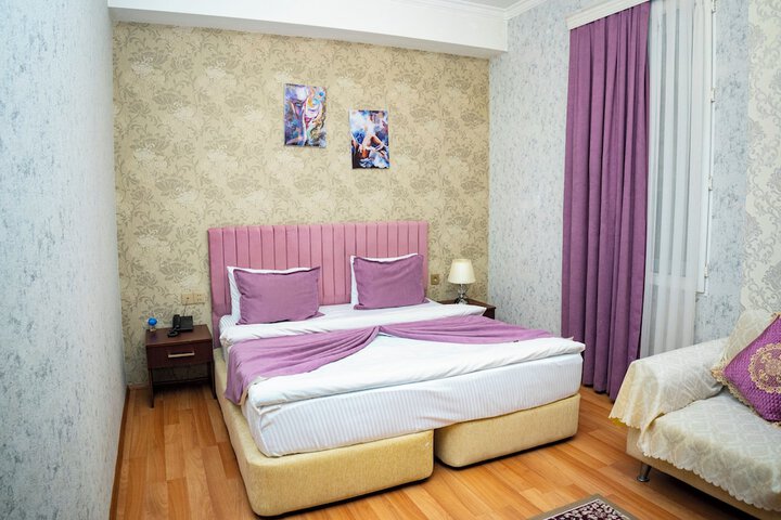 Room 14 of 113