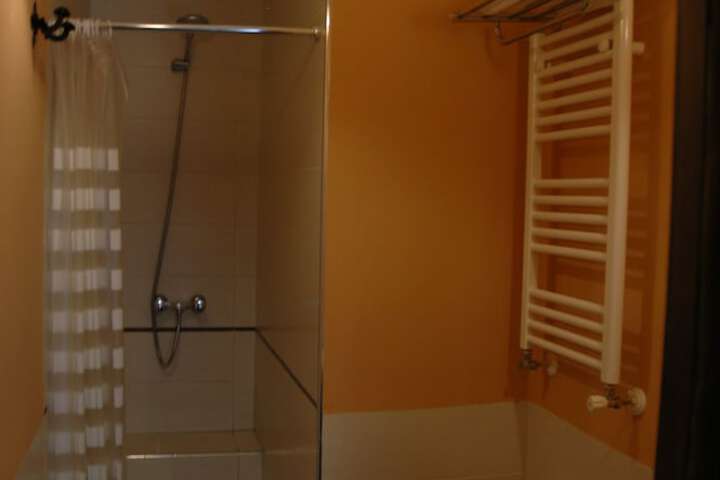 Room 21 of 47