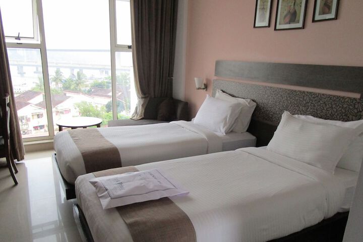 Room 14 of 29
