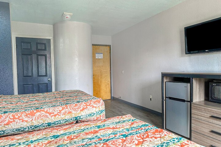 Room 26 of 58