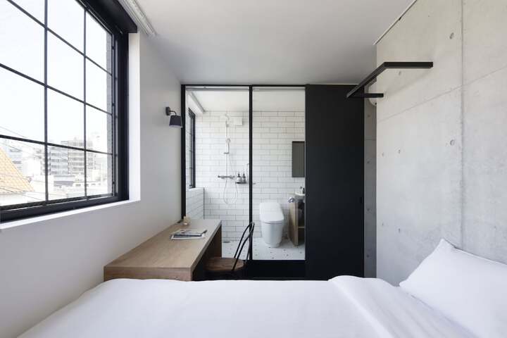 Room 7 of 46