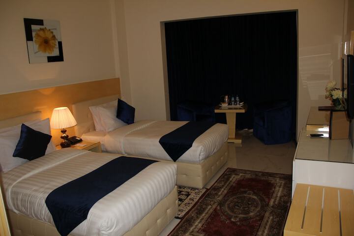 Room 7 of 30