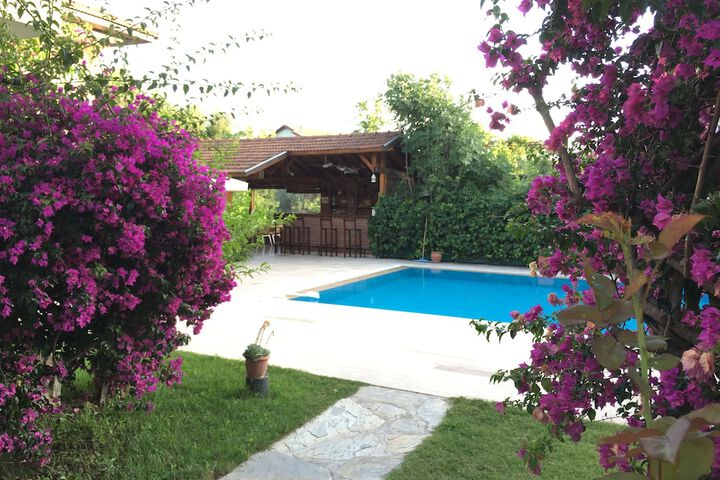 Pool 16 of 36