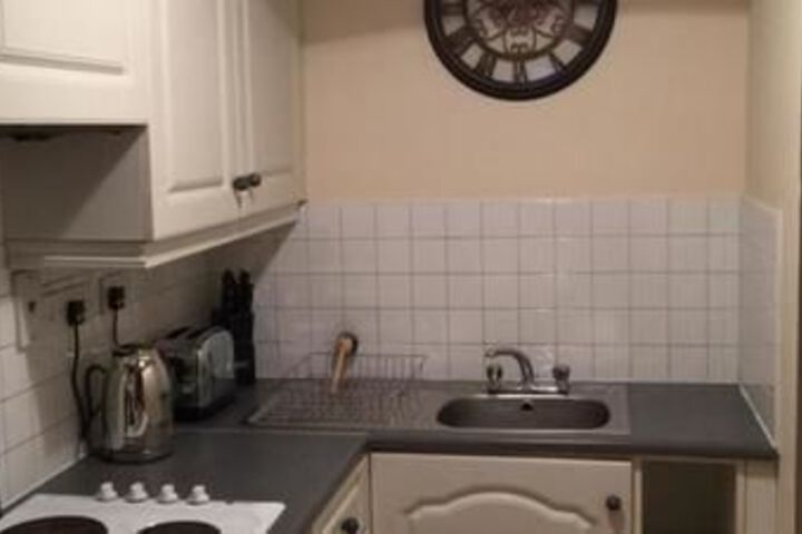 Room 8 of 25