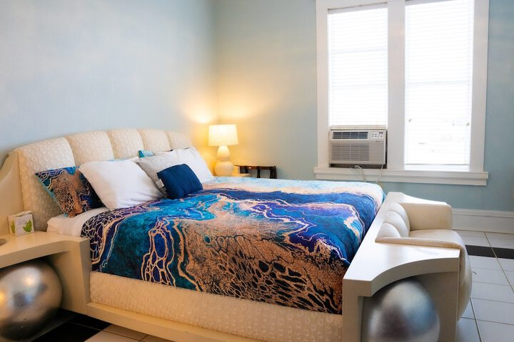 Oriental Premium Sytle King Bed (136 of 139)