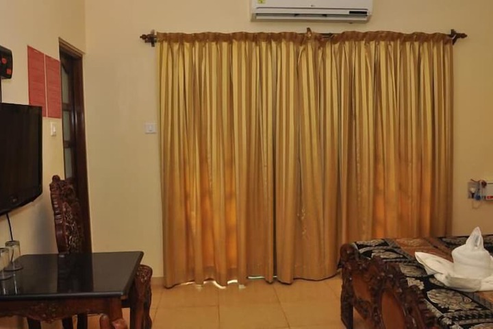 Room 3 of 67