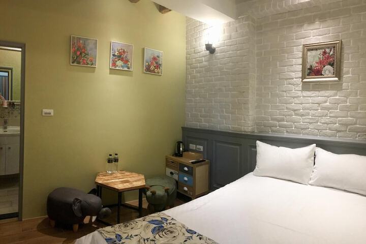 Room 7 of 45