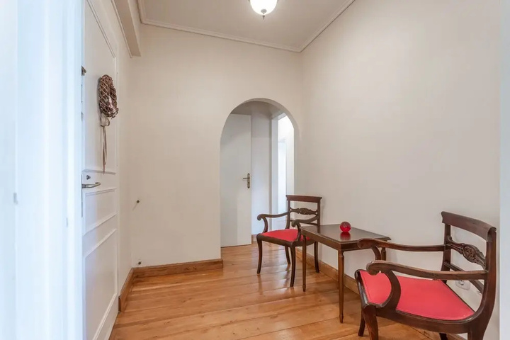 Room 14 of 21