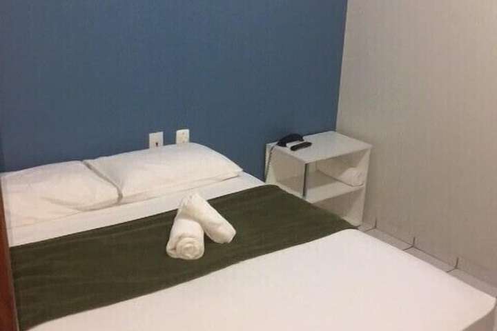 Room 27 of 52