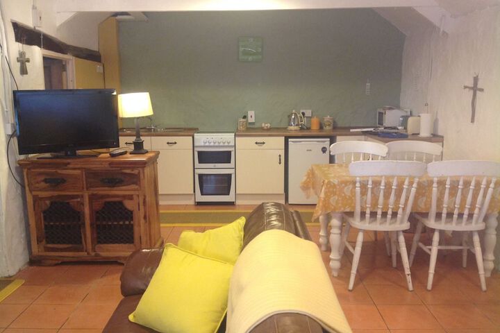 Room 6 of 44