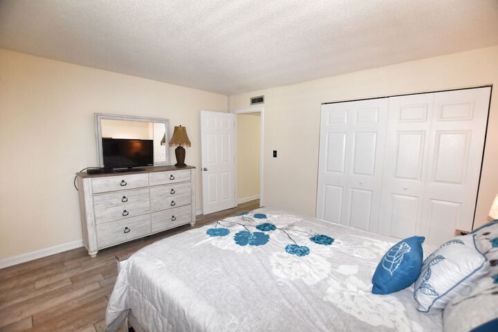 Room 11 of 64