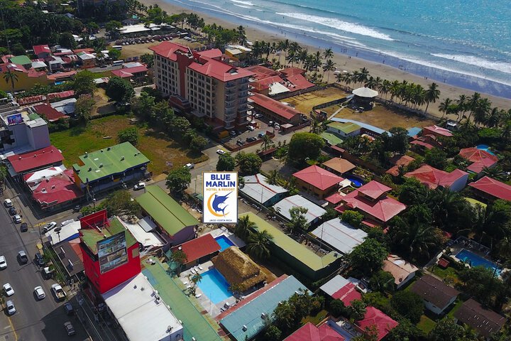 Hotel Blue Marlin - Nightclub & Sports Bar on Site