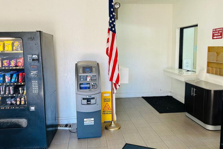 Vending machine