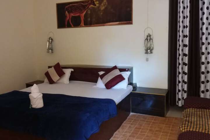 Room 5 of 15
