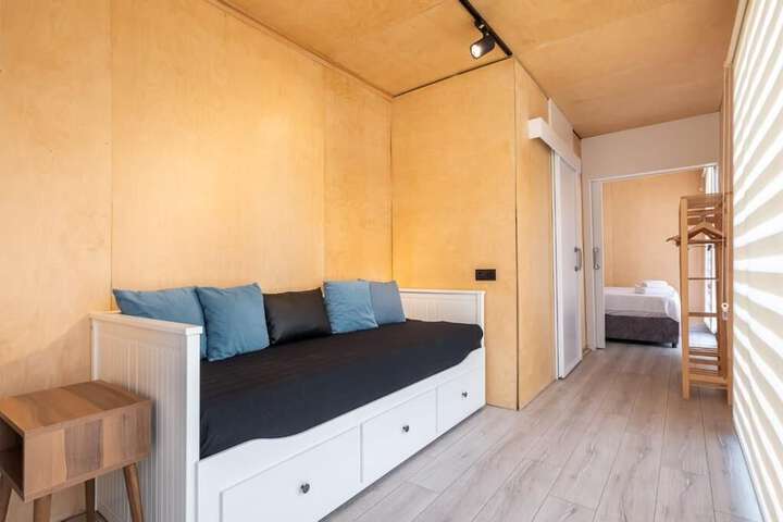Room 18 of 31