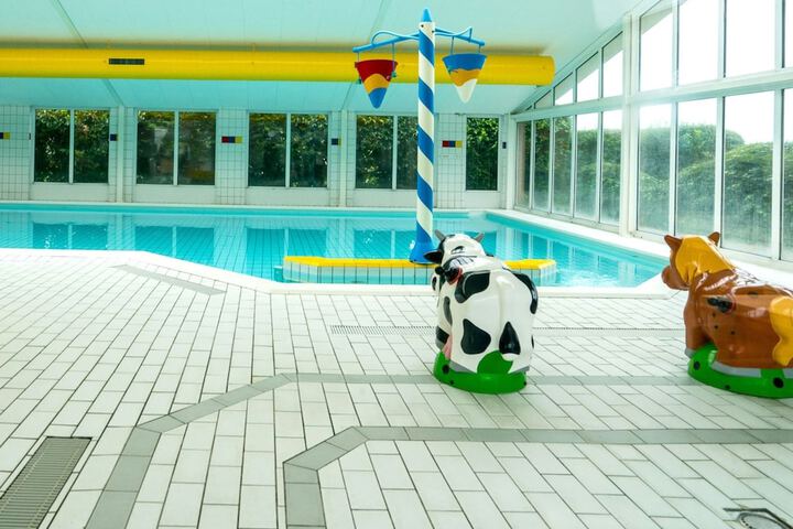 Pool 23 of 42