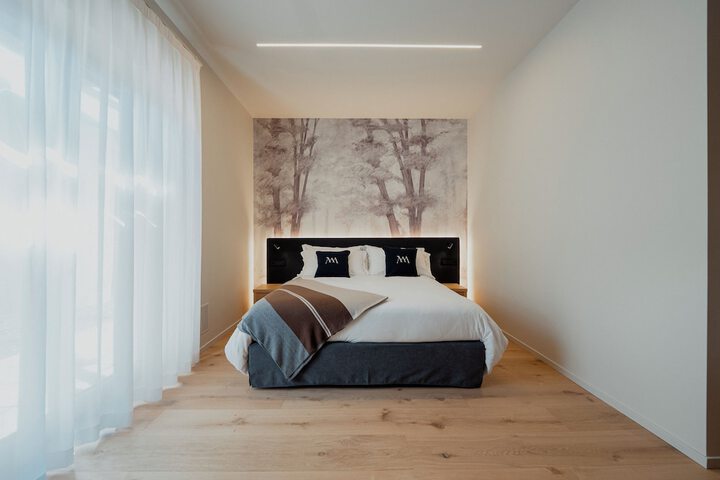 Room 9 of 57