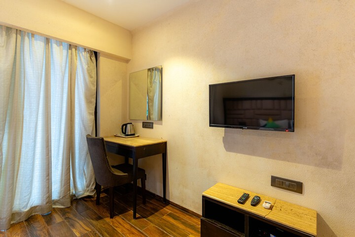 Room 28 of 52