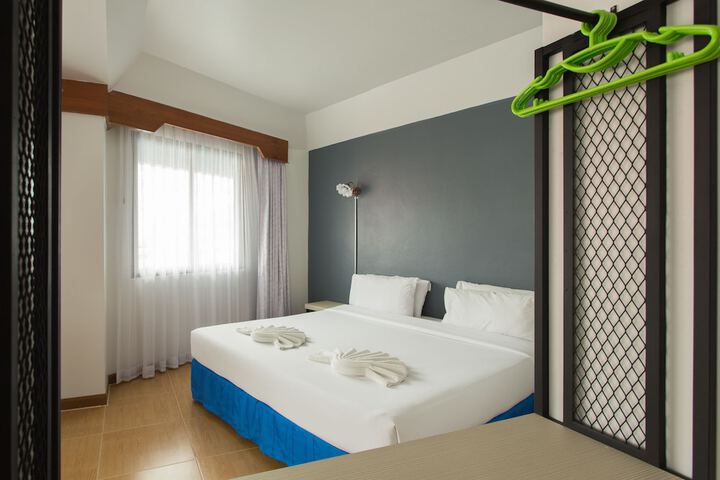 Room 55 of 76