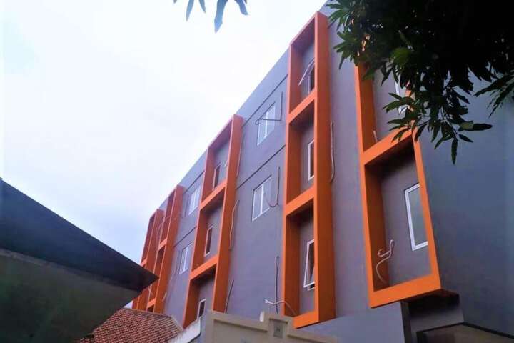 Hotel 12 of 13
