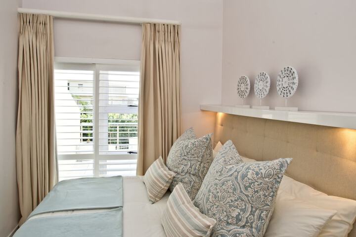 Room 5 of 21