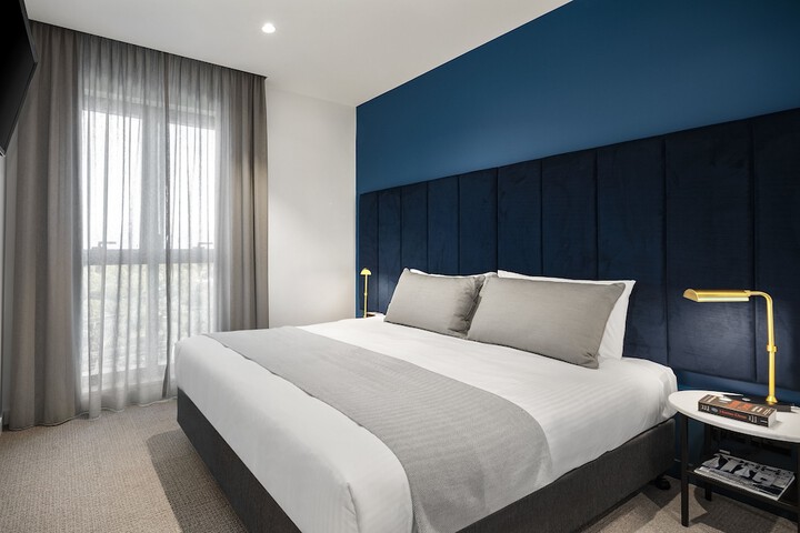 Room 4 of 42