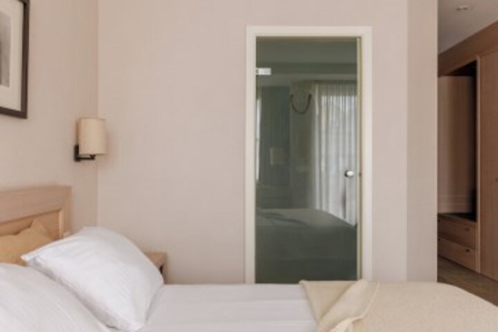 Room 10 of 39
