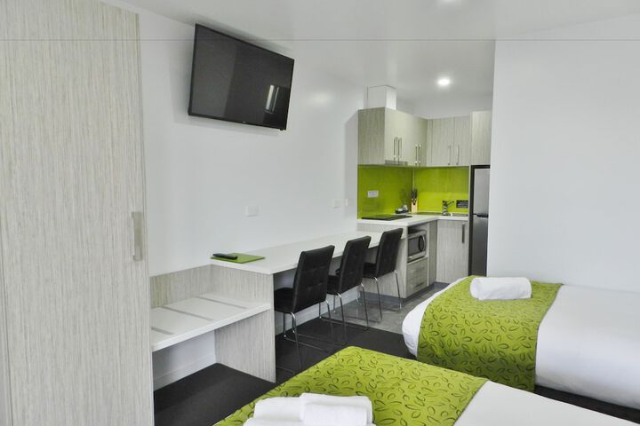 Room 16 of 42