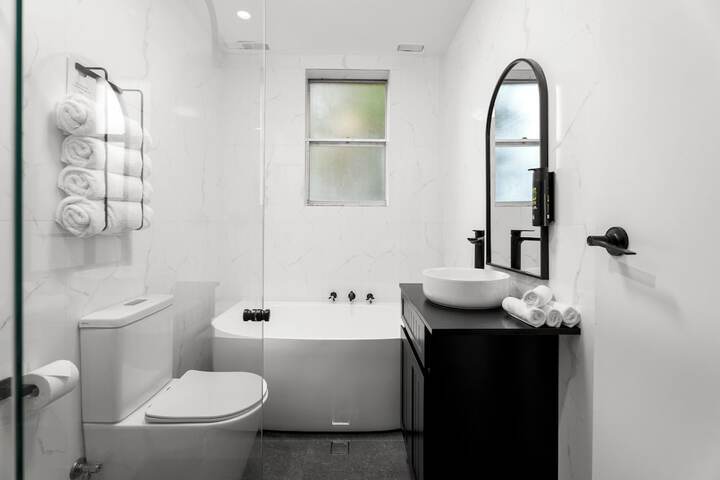 Room 42 of 46