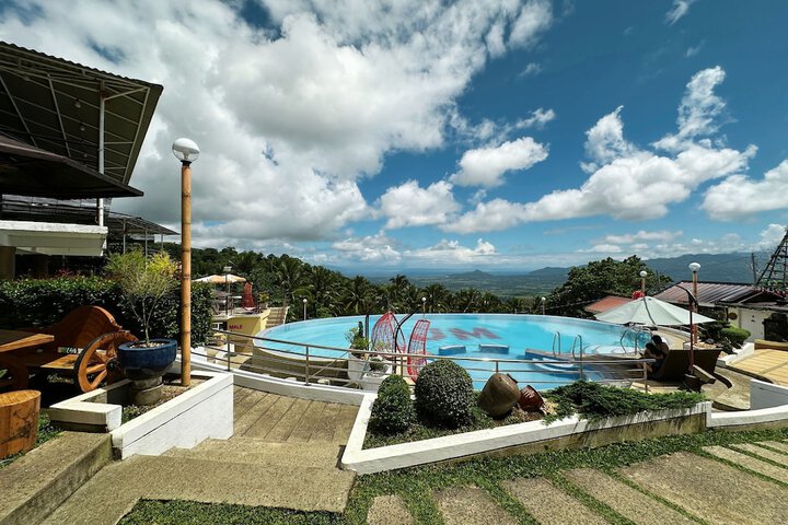 Pool 38 of 72