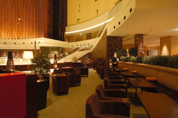 Hotel Lobby