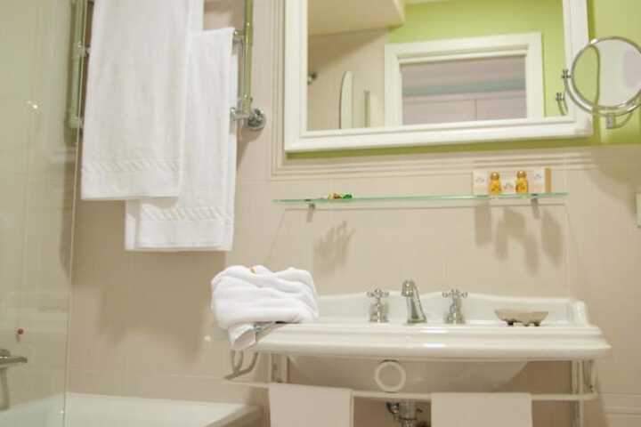 Clean Restrooms