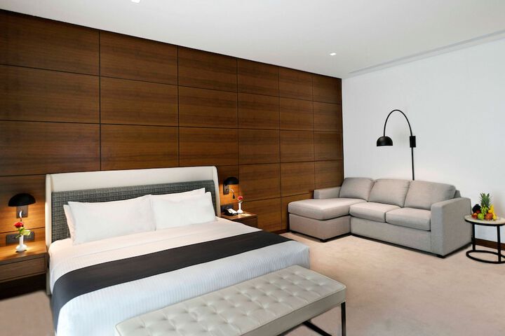 Room 12 of 89