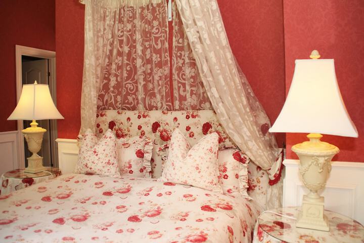 Room 21 of 84