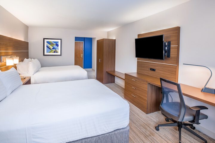 Room 3 of 59